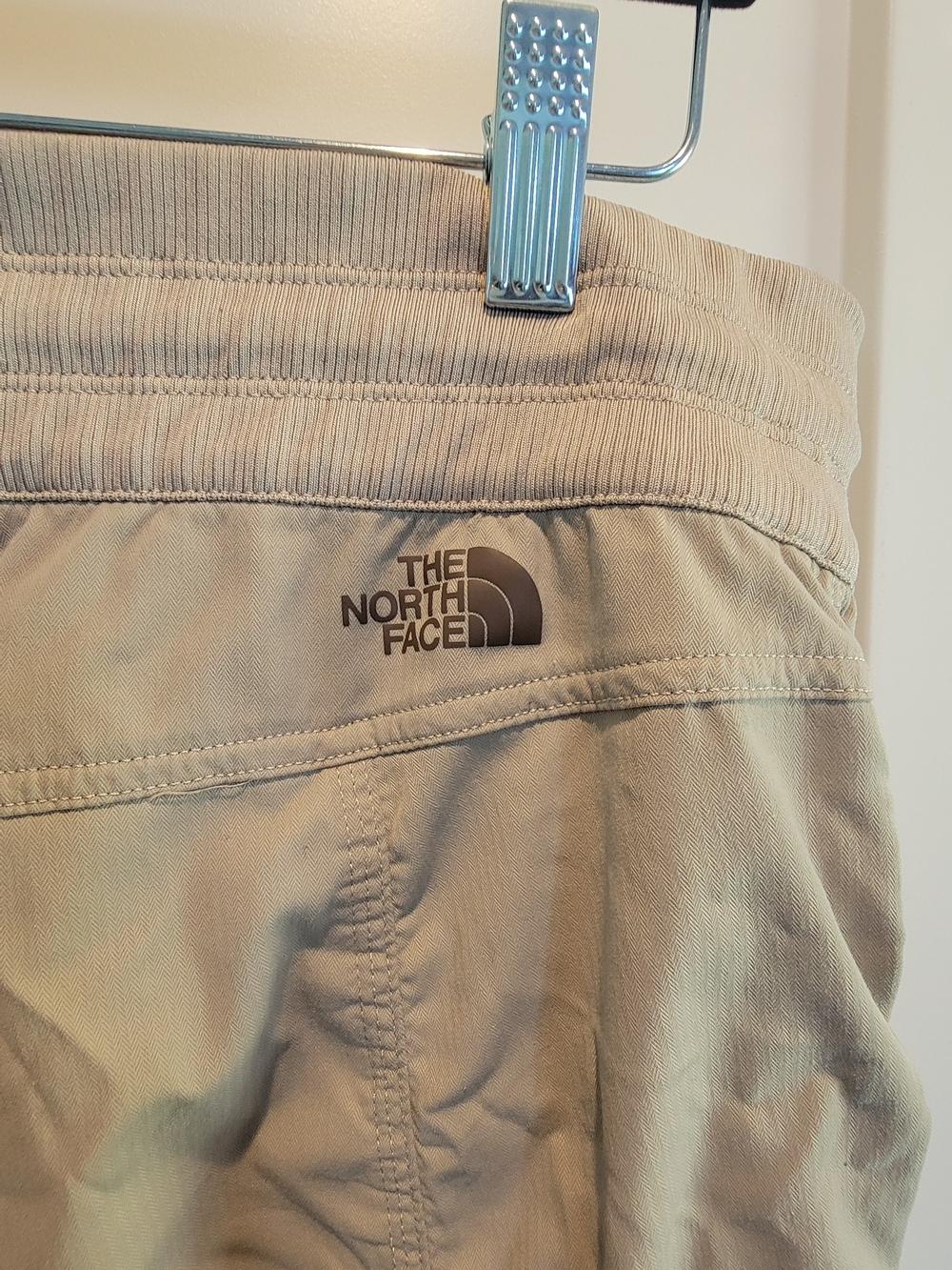 The North Face Light Tan Women's Active Leggings - Picture 4 of 6